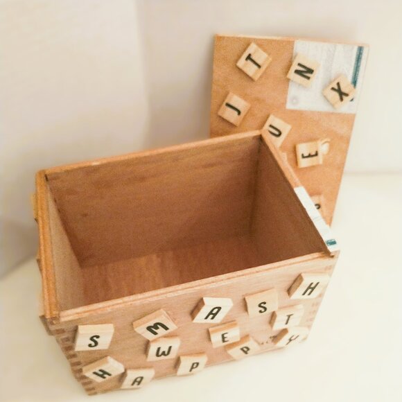 Suenos de Saundra Upcycled, NUB Cigar Box, Decor/ Storage - Picture 6 of 8